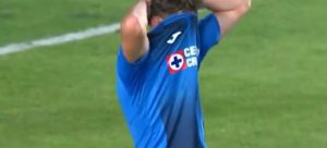 Cruz Azul pierde por la mínima ante Pachuca