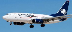 Despega el primer vuelo comercial desde el AIFA