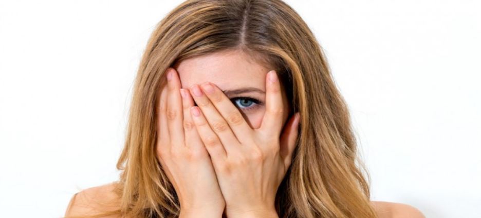 Mamá compartió por error fotos íntimas de su hija