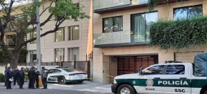 Muere mujer tras caer de un edificio en Polanco