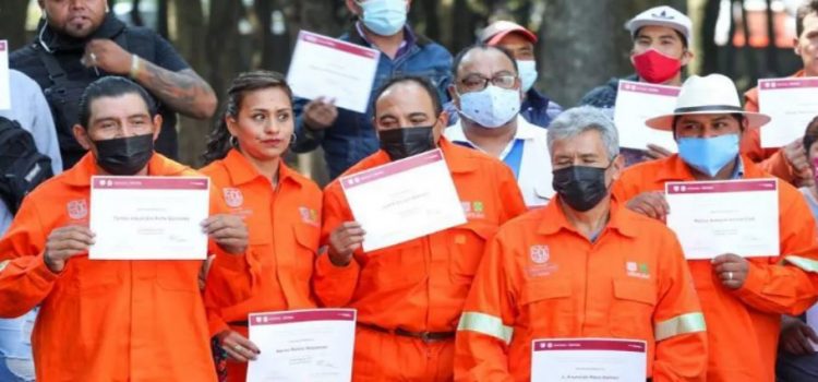 Alcaldía Cuauhtémoc reconoce a trabajadores de limpia