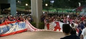 Barristas de Chivas se vuelven locos en hotel de concentración