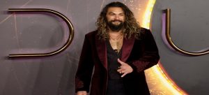 Jason Momoa será quien escriba y protagonice la nueva serie de Apple TV+