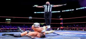 Místico derrota a Ángel de Oro