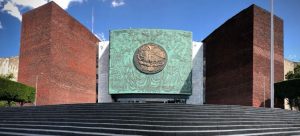 Morena cambia votación de la Reforma Eléctrica para el domingo