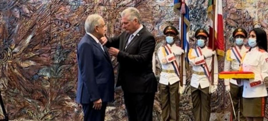 Cuba otorga a AMLO la orden de José Martí