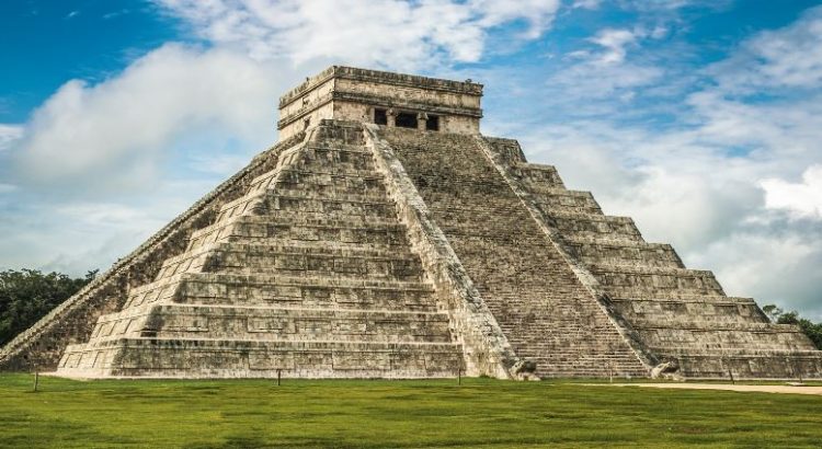 Exploran el subsuelo de la Gran Plaza de Chichén Itzá con técnicas geofísicas