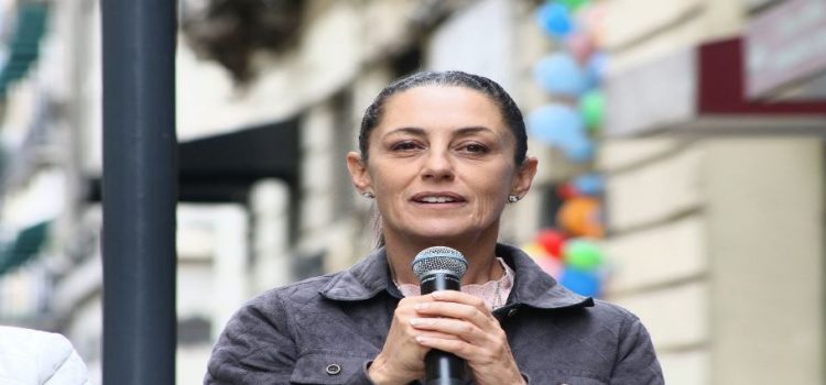 Piden transparentar viajes de Claudia Sheinbaum