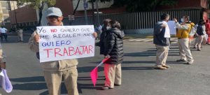 Trabajadores de PEMEX bloquean Marina Nacional