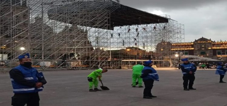 Arduo trabajo para la limpieza del zócalo luego el concierto del Grupo Firme