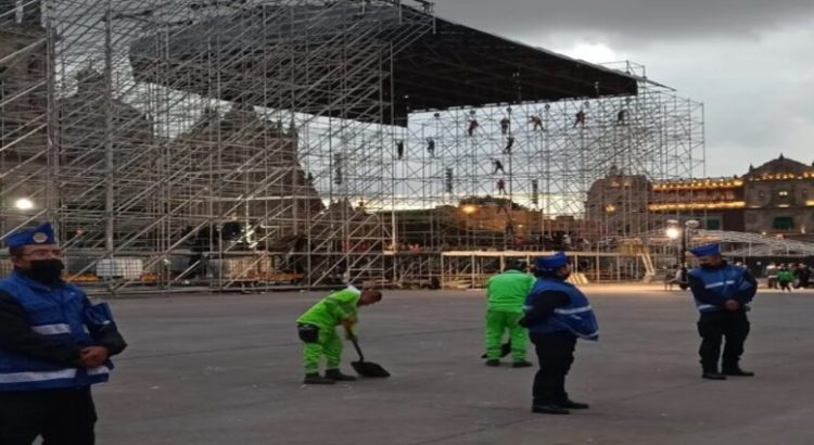 Arduo trabajo para la limpieza del zócalo luego el concierto del Grupo Firme