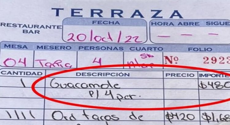 Le vieron la cara de turista en Terraza del Zócalo de CdMx