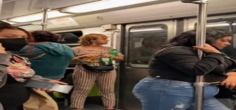 Graban a una mujer bajo el influjo del alcohol en el Metro