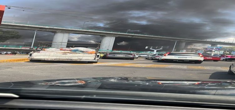 Fuerte incendio en galerías el triunfo de san Jerónimo