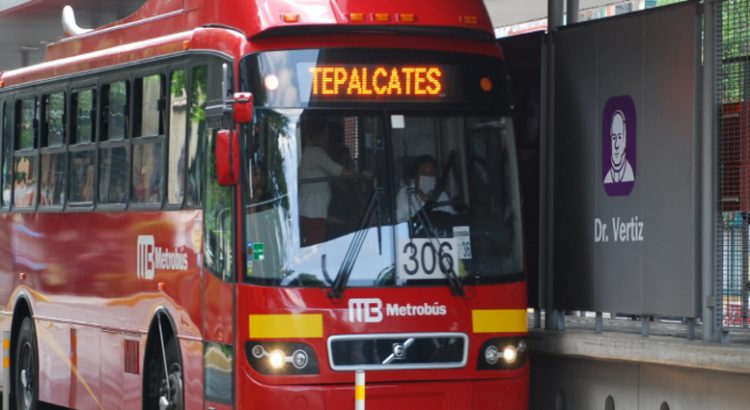 Cerrada la estación CCH Oriente del Metrobús por mantenimiento