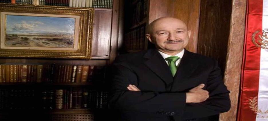 Salinas de Gortari ahora es español
