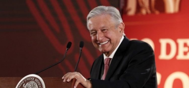 AMLO se burla del acarreo en su marcha del 27 de noviembre