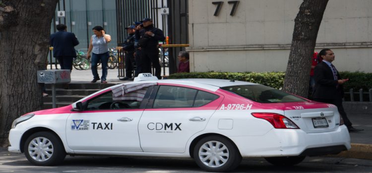 Localizan el taxi que presuntamente trató de secuestrar a Lidia Gabriela