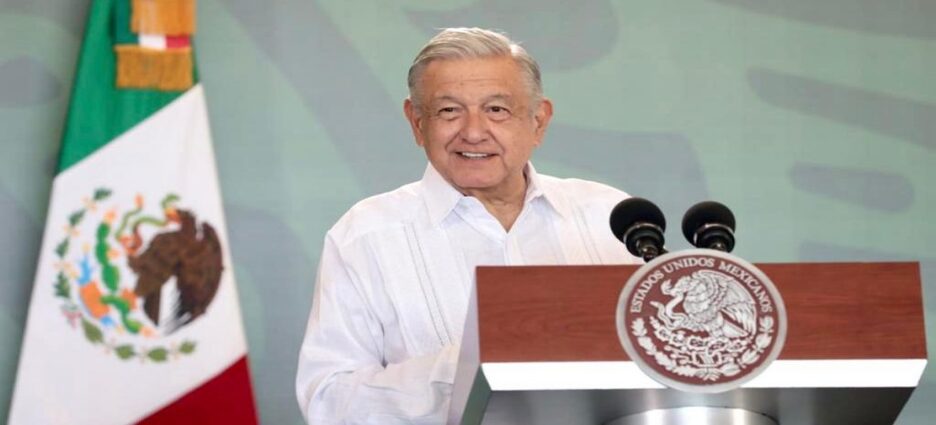 AMLO reconoce que tiene un 30% de la población en su contra