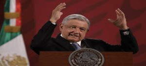 AMLO molesto por las opiniones de la vida de lujo de su hijo en el extranjero