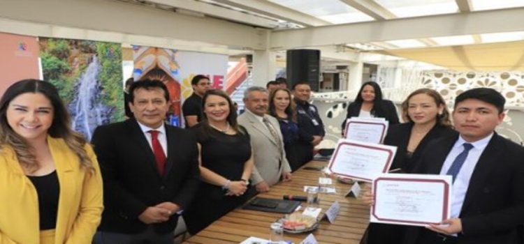 Gobierno de Puebla entrega Registro Nacional de Turismo a prestadores de servicios