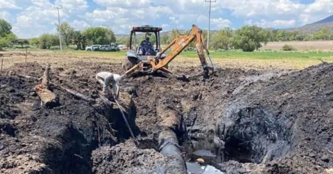 Derramaron 100 mil litros de crudo a Río Tula