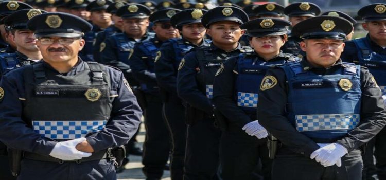 Depuran elementos de la policía de la Ciudad de México por corrupción