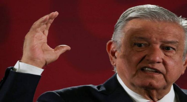 AMLO arremete contra ministros por invalidar el pase de la Guardia Nacional al Ejército