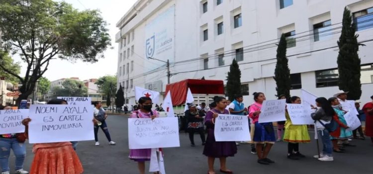 Protestaron indígenas oaxaqueños para pedir ayuda de las autoridades