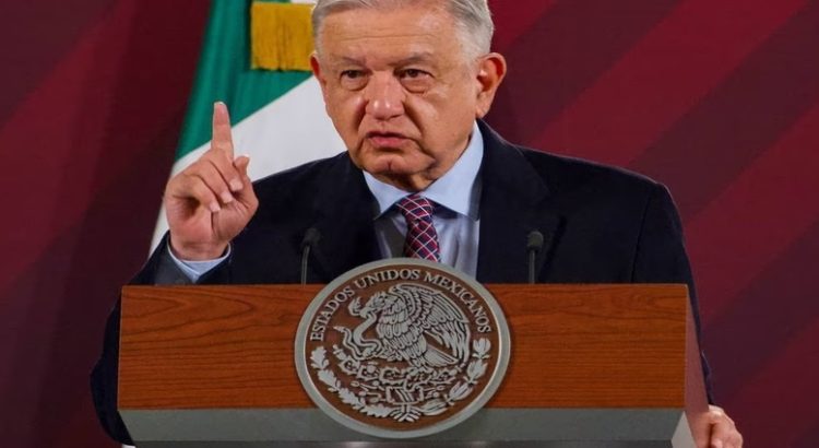 AMLO acusa a la Corte de invadir los asuntos del Poder Legislativo