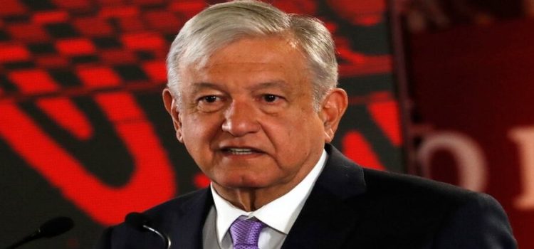 AMLO reconoce que su administración no logró recuperar la industria petroquímica