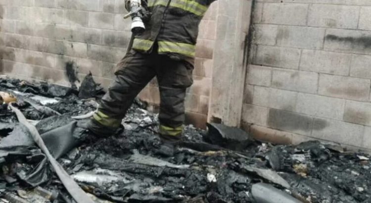 Se incendia Fabrica de plásticos en la alcaldía Iztapalapa