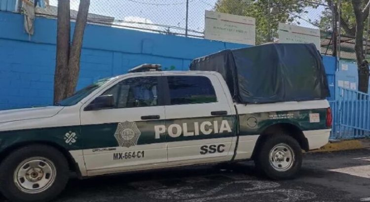 Alumno de la escuela primaria República de Camerún amenazó con un arma a sus compañeros