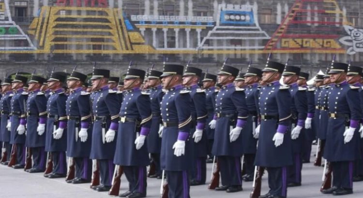 Casi 14 mil elementos de las fuerzas armadas participaron en el Desfile Militar