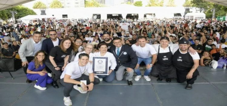 CDMX ganó el récord Guinness por la mayor cantidad de tacos servidos en una hora