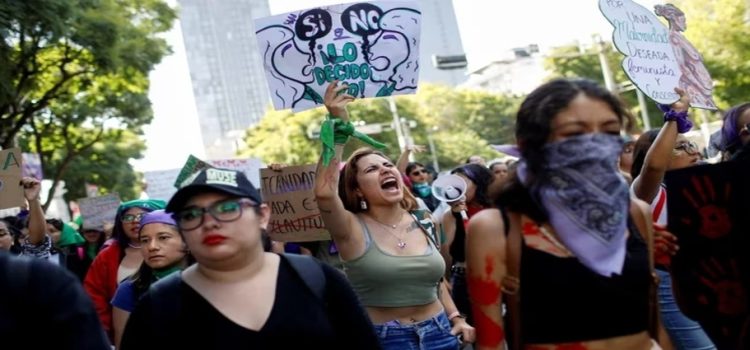 Marcha a favor del aborto legal en CDMX