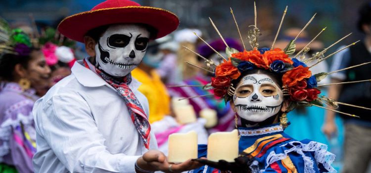 Desfile día de muertos 2023 en la Ciudad de México