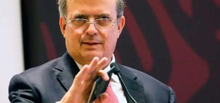 No quita Ebrard el dedo del renglón