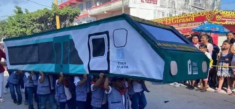 Participó el Tren Maya en Desfile revolucionario