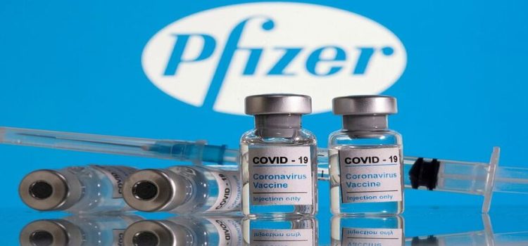 A solo horas de salir a la venta se agotó la vacuna Pfizer contra el COVID-19