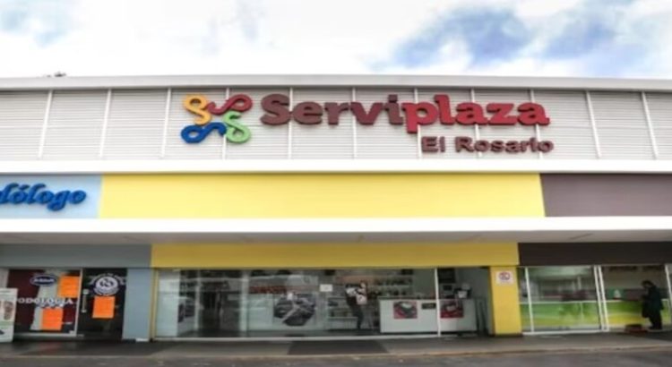 Tres sujetos se llevaron 50 celulares en ServiPlaza Azcapotzalco