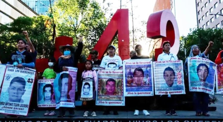 Dictan auto de formal prisión a 8 militares involucrados en el caso Ayotzinapa