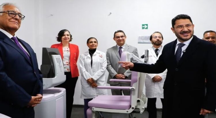 El gobierno federal donó a la Secretaría de Salud de CDMX 8 nuevos mastógrafos