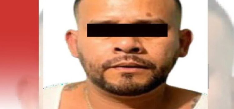 Detienen a líder de célula criminal tras cateos en inmuebles de CdMx