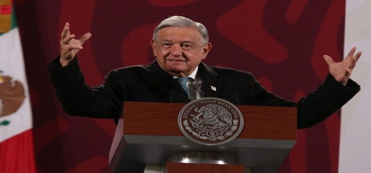 AMLO presume fortaleza del peso: ‘La economía moral es mejor que el neoliberalismo’