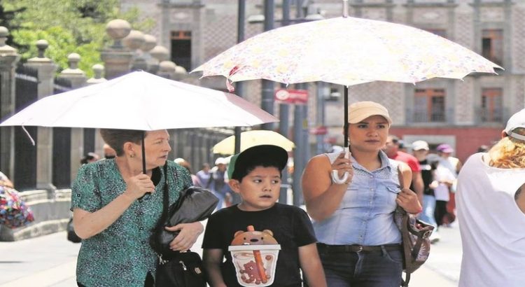 CDMX rompió récord histórico de calor de 1998, este fin de semana llegó a los 32.9 grados