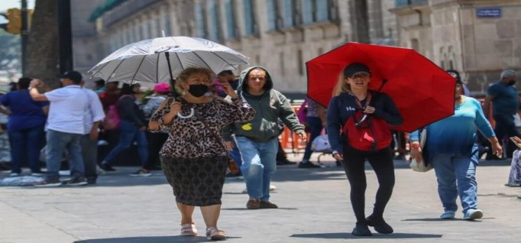 CDMX activa alerta amarilla por calor en 12 alcaldías