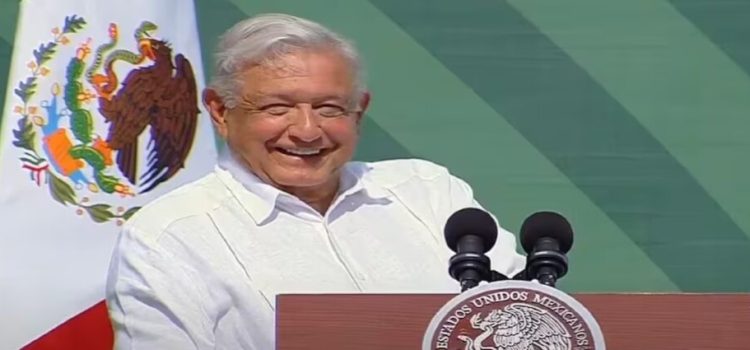 AMLO recuerda que es el primer debate presidencial en 18 años en el que no participa