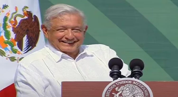 AMLO recuerda que es el primer debate presidencial en 18 años en el que no participa