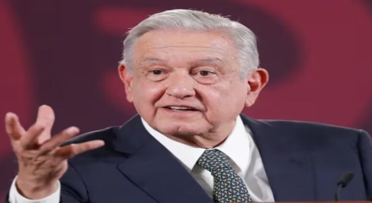 AMLO acusa que preguntas del primer debate presidencial fueron contra su gobierno